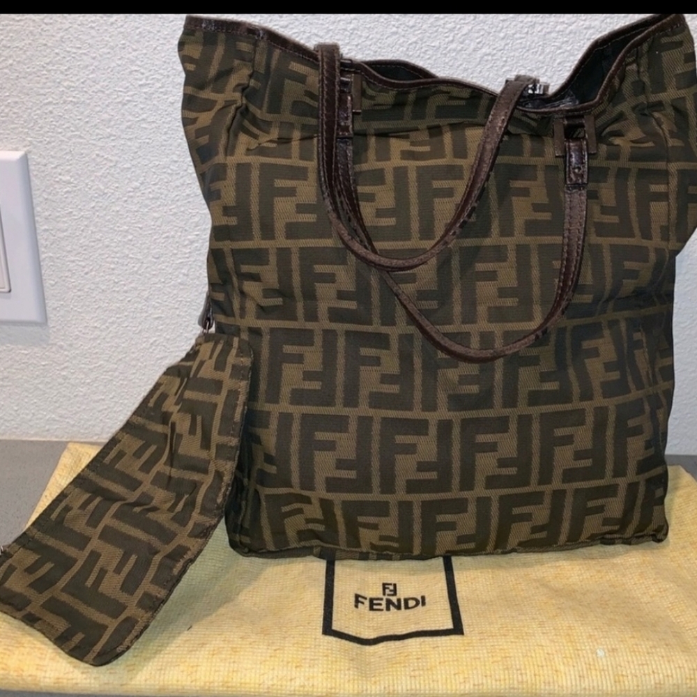 Fendi purse